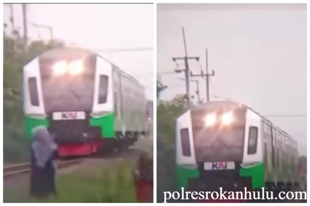Viral Bocah Hadang Kereta Commuter di Sidoarjo