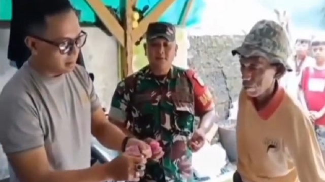 Viral Penjual Es Kue Jadul di Jakarta: Dari Tuduhan Hingga Permintaan Maaf Aparat